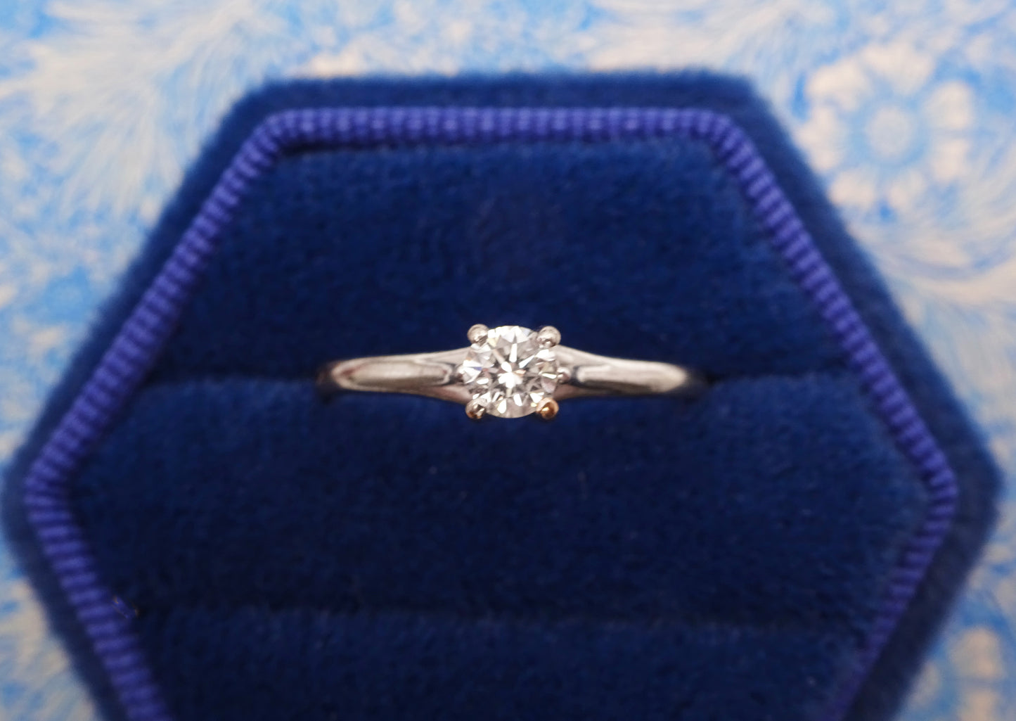 18ct White Gold Diamond Solitaire Ring