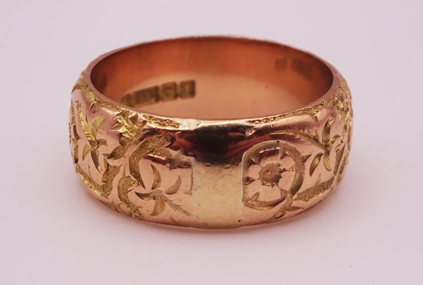 Early 20th Century 9ct Gold Engraved Floral Wedding Band Ring